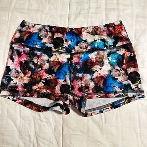 FLEO booty shorts
